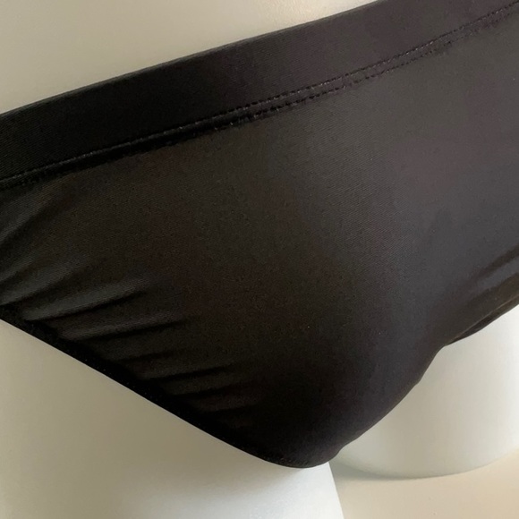 Great looking men’s swim brief - Picture 5 of 9